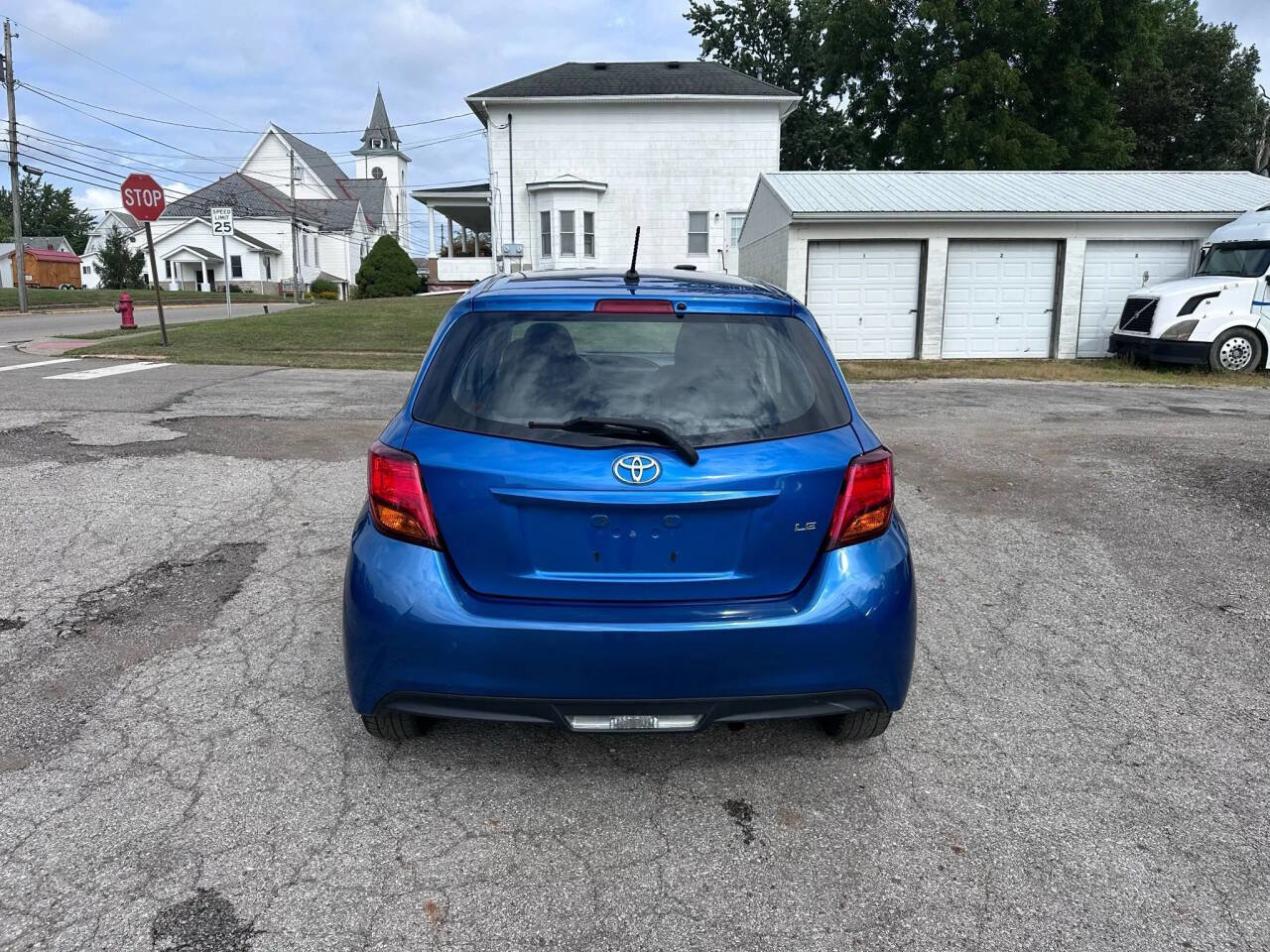 Used 2016 Toyota Yaris LE image 7