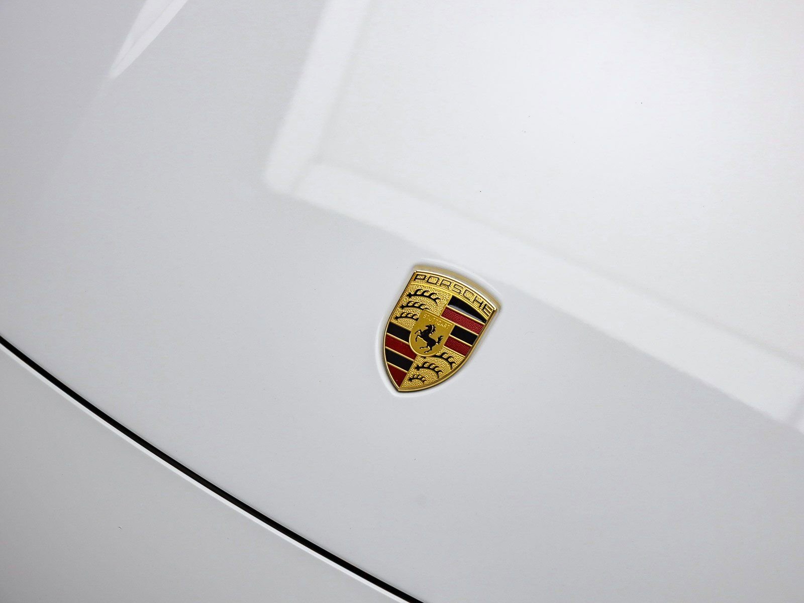 Certified 2022 Porsche Taycan 4S AWD/4WD image 12