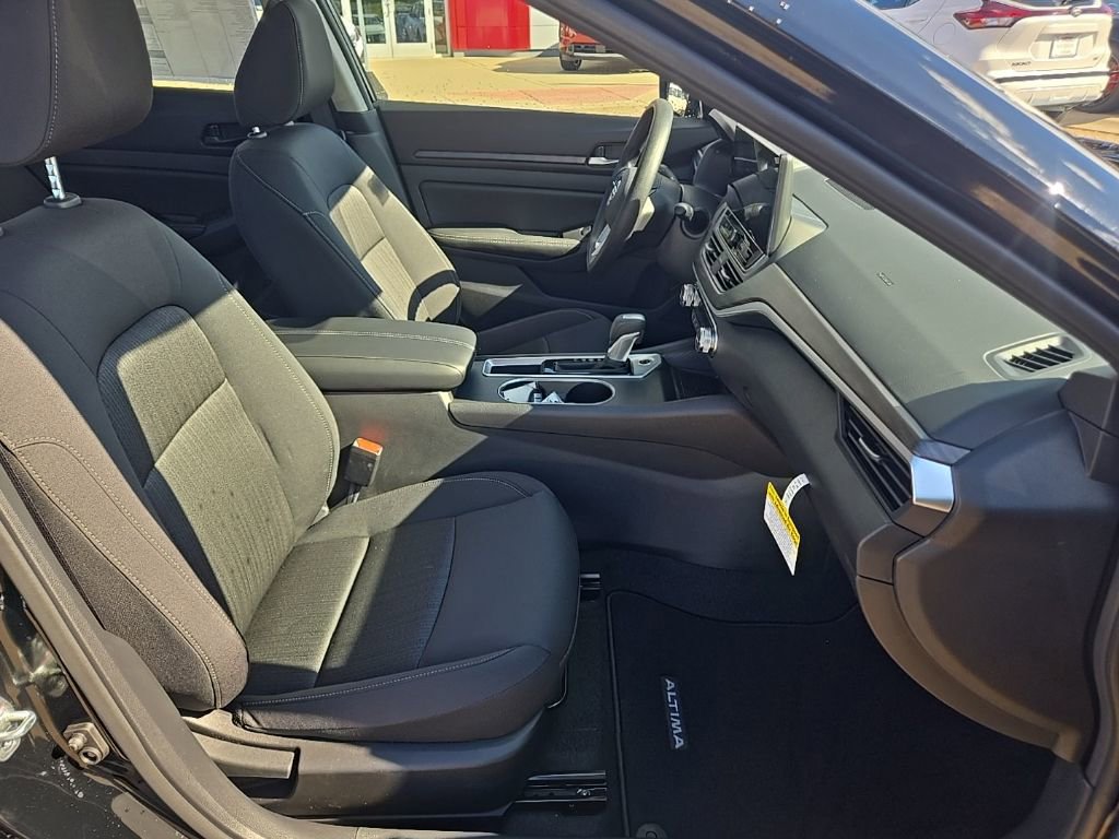 New 2025 Nissan Altima 2.5 SV w/ SV Special Edition Package FWD image 25