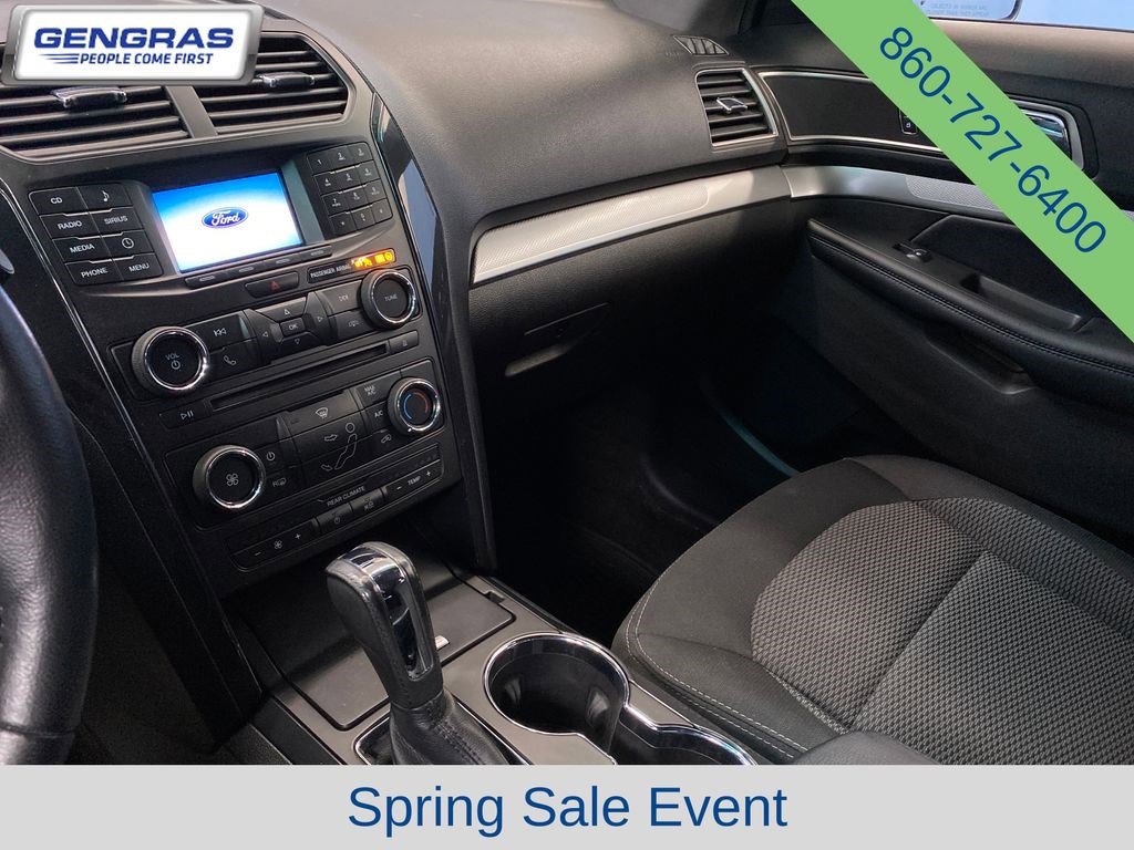 Used 2016 Ford Explorer XLT AWD/4WD image 12