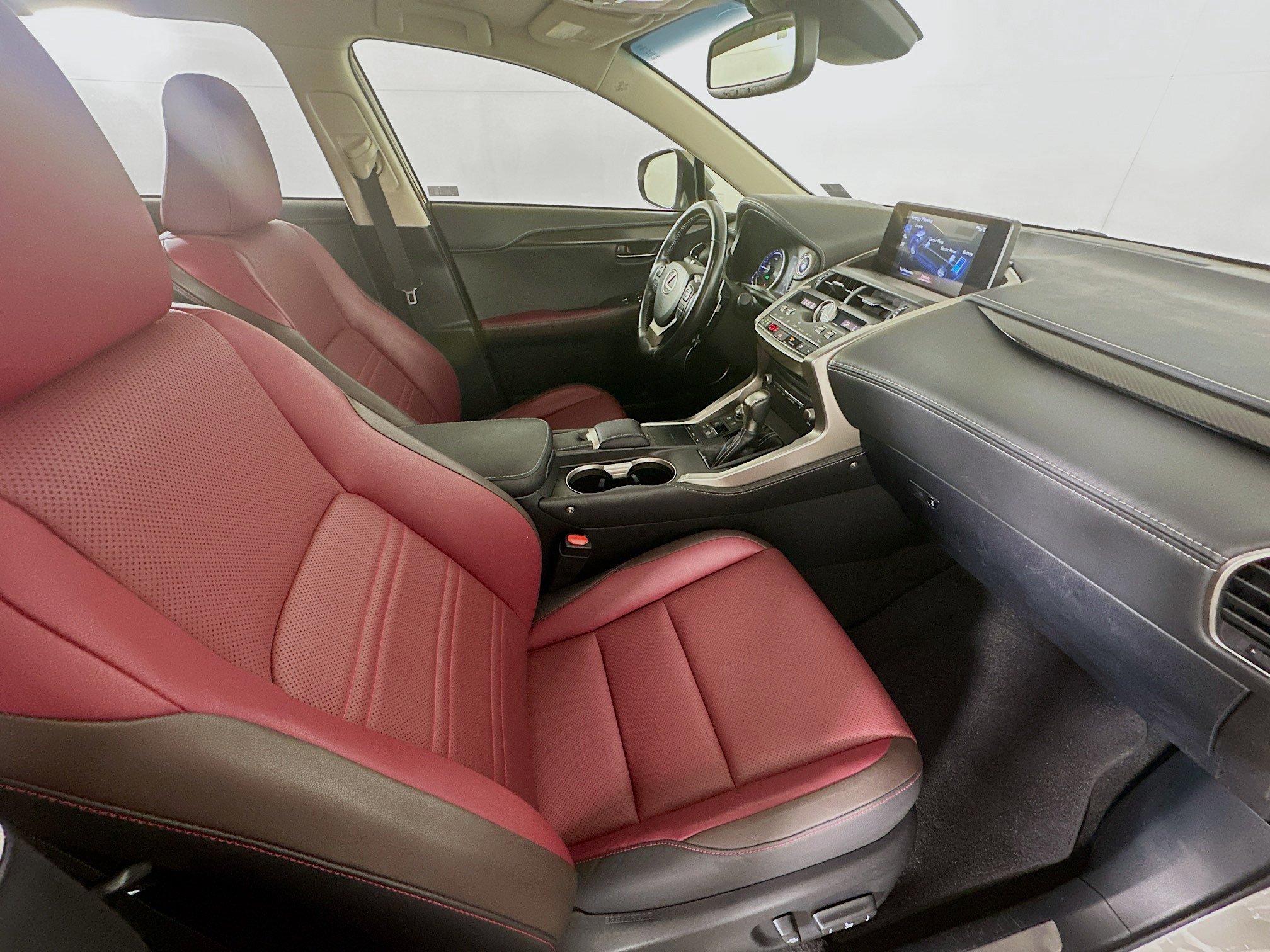 Used 2018 Lexus NX 300h AWD w/ Comfort Package image 31
