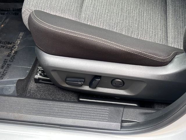 Used 2023 Nissan Rogue SV image 25