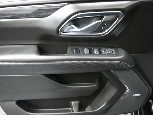 Used 2023 GMC Yukon XL SLT image 13