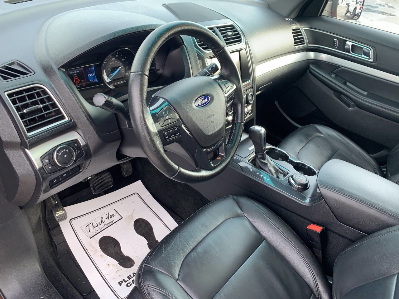 Used 2016 Ford Explorer XLT w/ Equipment Group 202A image 18