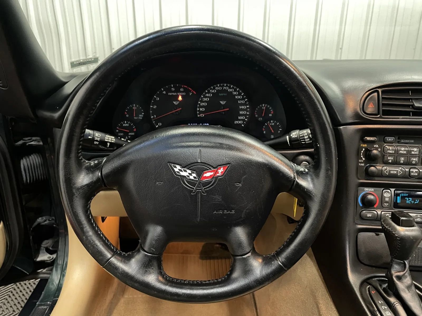 Used 2000 Chevrolet Corvette Coupe w/ Roof Pkg RWD image 21
