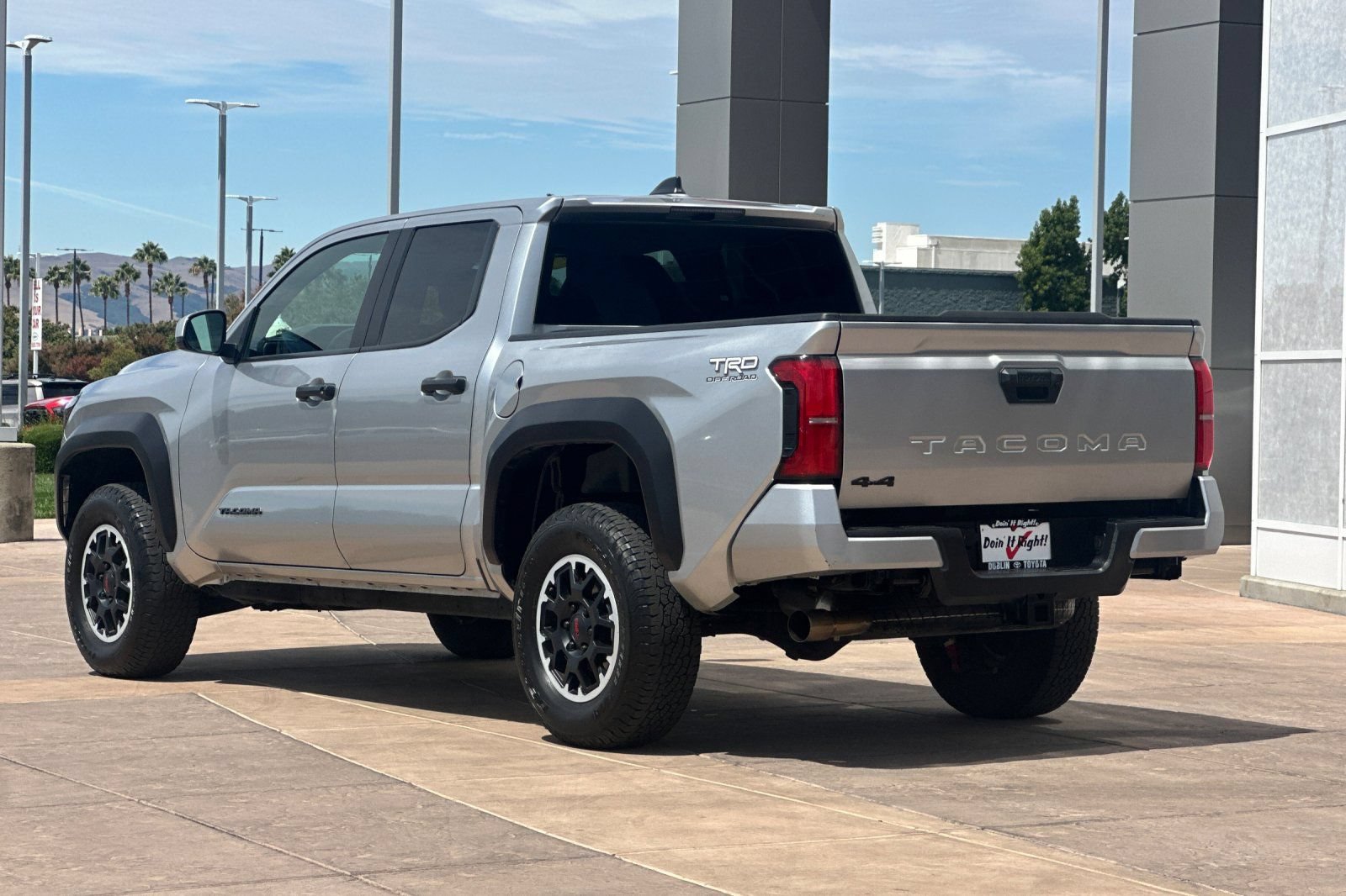 Used 2024 Toyota Tacoma TRD Off-Road AWD/4WD image 6