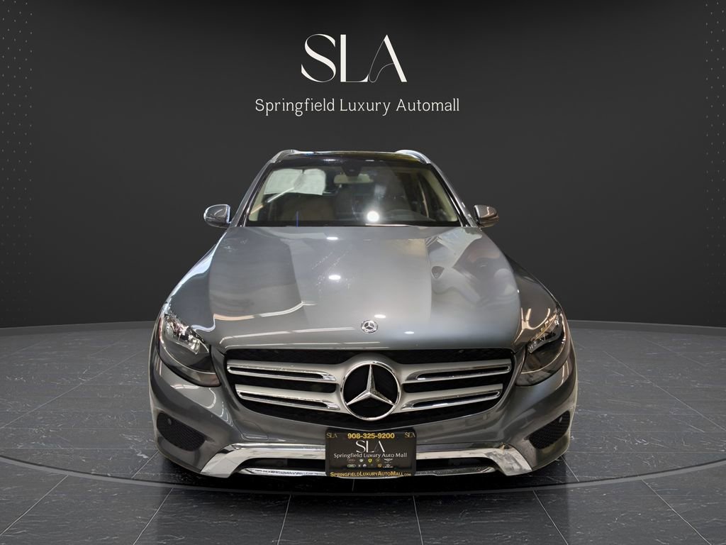 Used 2019 Mercedes-Benz GLC 300 4MATIC w/ Premium Package image 2