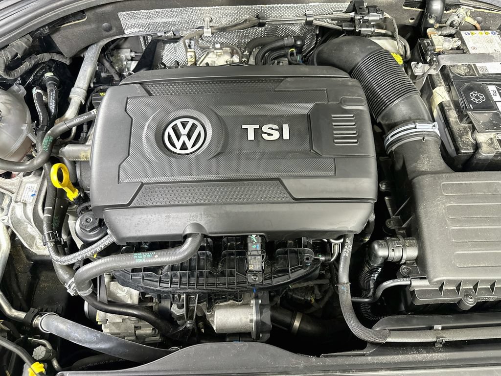 Used 2025 Volkswagen Jetta GLI Autobahn FWD image 9
