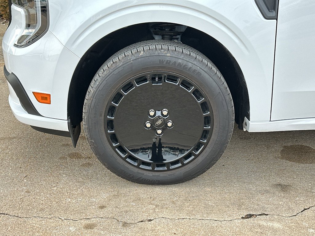 New 2025 Ford Maverick Lobo image 3