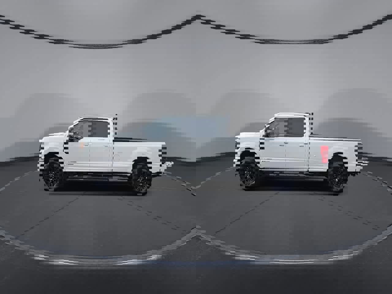 Used 2022 Ford F250 Lariat w/ Black Appearance Package image 5