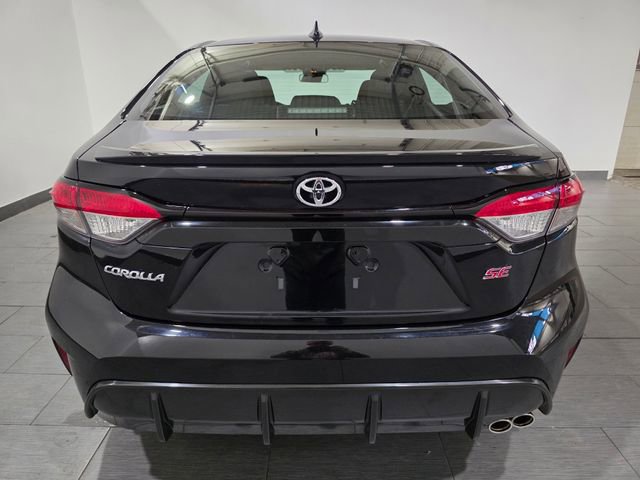 Used 2024 Toyota Corolla SE w/ SE Convenience Package FWD image 4