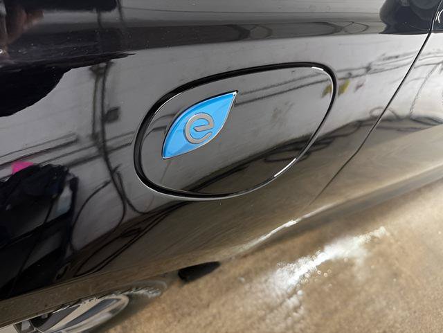 Used 2024 Chrysler Pacifica Limited FWD image 10