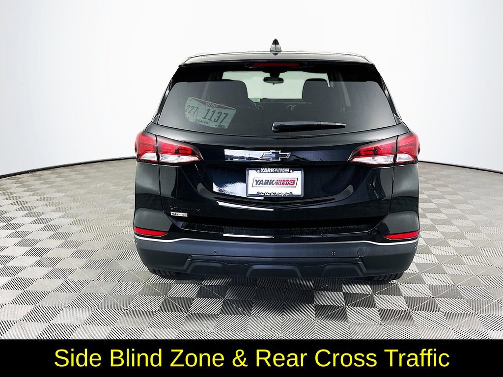 Used 2023 Chevrolet Equinox LS w/ LS Convenience Package image 9