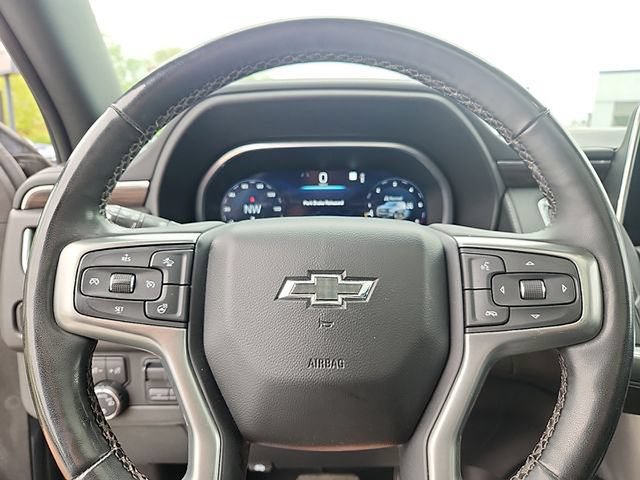 Certified 2023 Chevrolet Suburban Z71 w/ Luxury Package AWD/4WD image 20