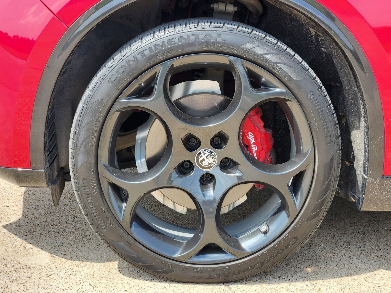 Used 2021 Alfa Romeo Stelvio Ti Sport AWD/4WD image 20