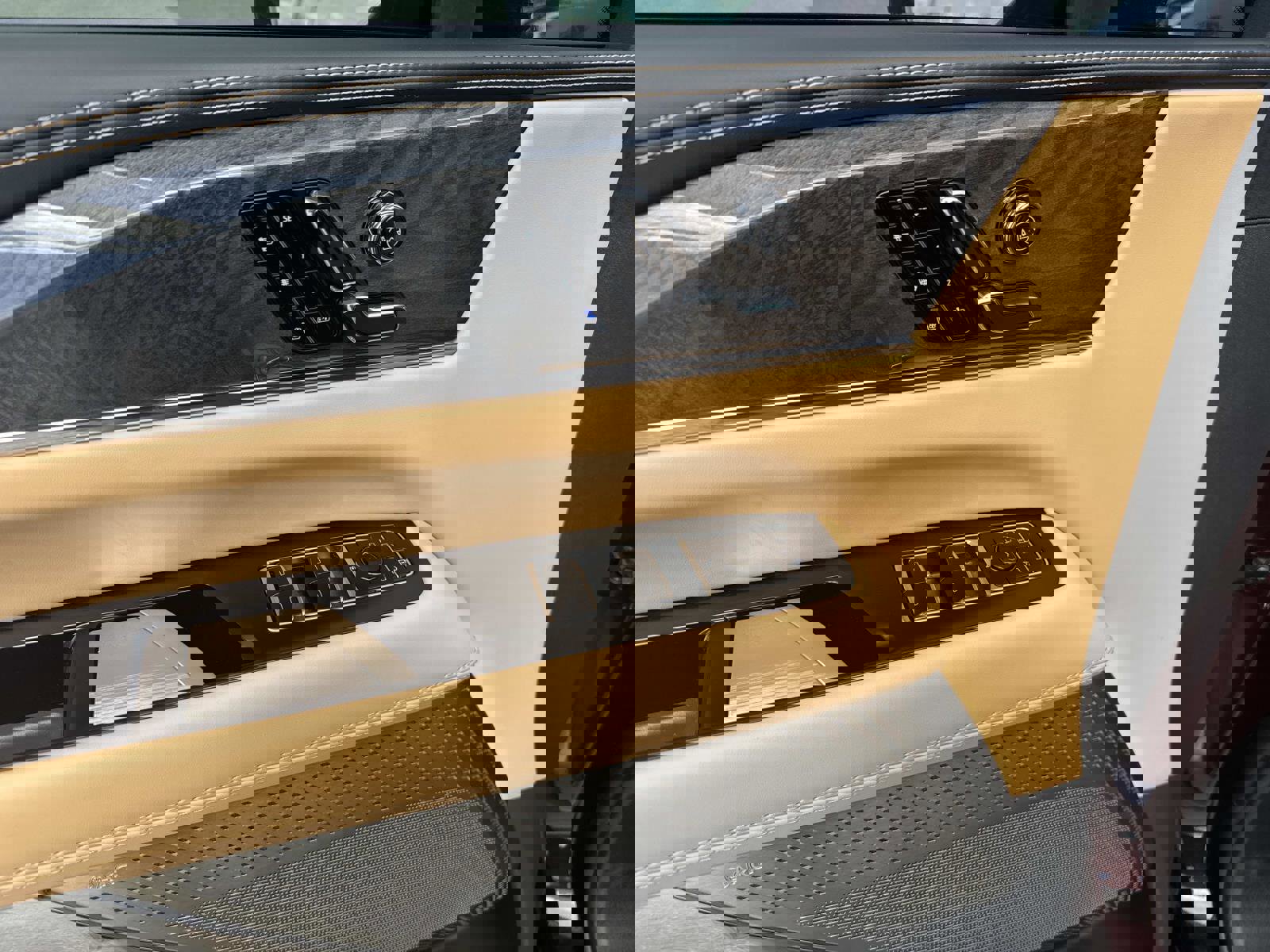 New 2026 Cadillac Escalade IQL Sport 2 w/ LPO, Floor Liner Package image 18