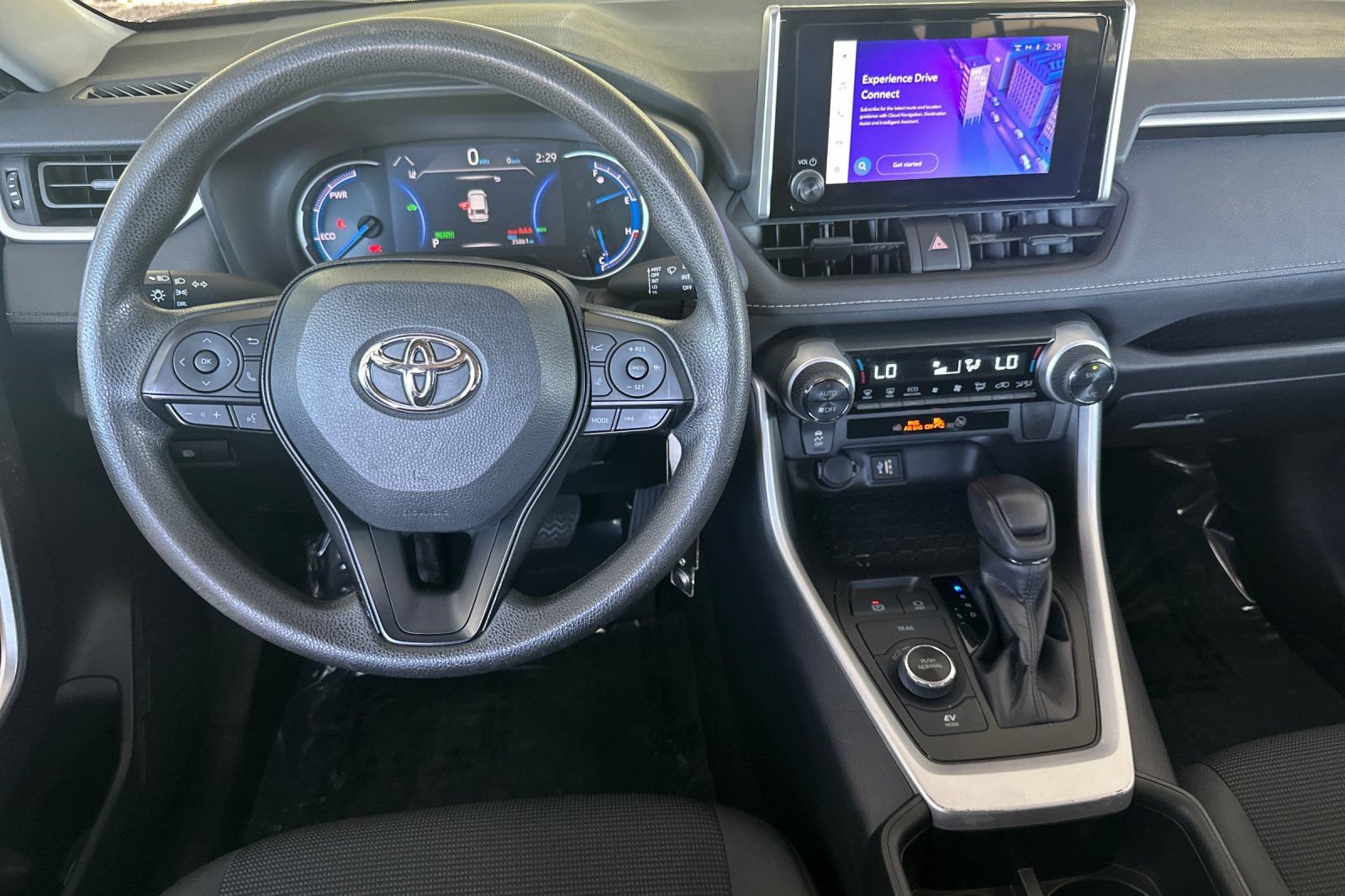 Used 2023 Toyota RAV4 LE AWD/4WD image 18