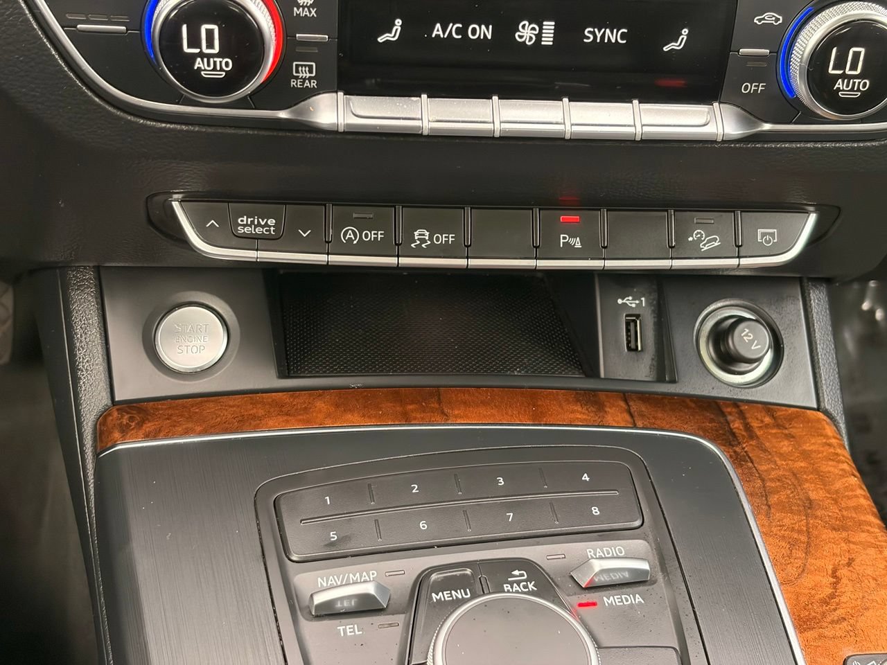 Used 2018 Audi Q5 2.0T Premium Plus w/ Premium Plus Package AWD/4WD image 24