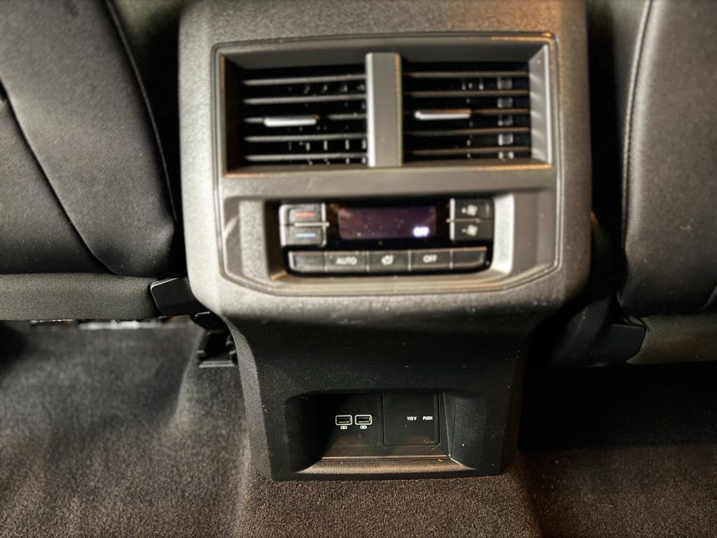 Used 2020 Volkswagen Atlas SE w/ Panoramic Sunroof Package image 24