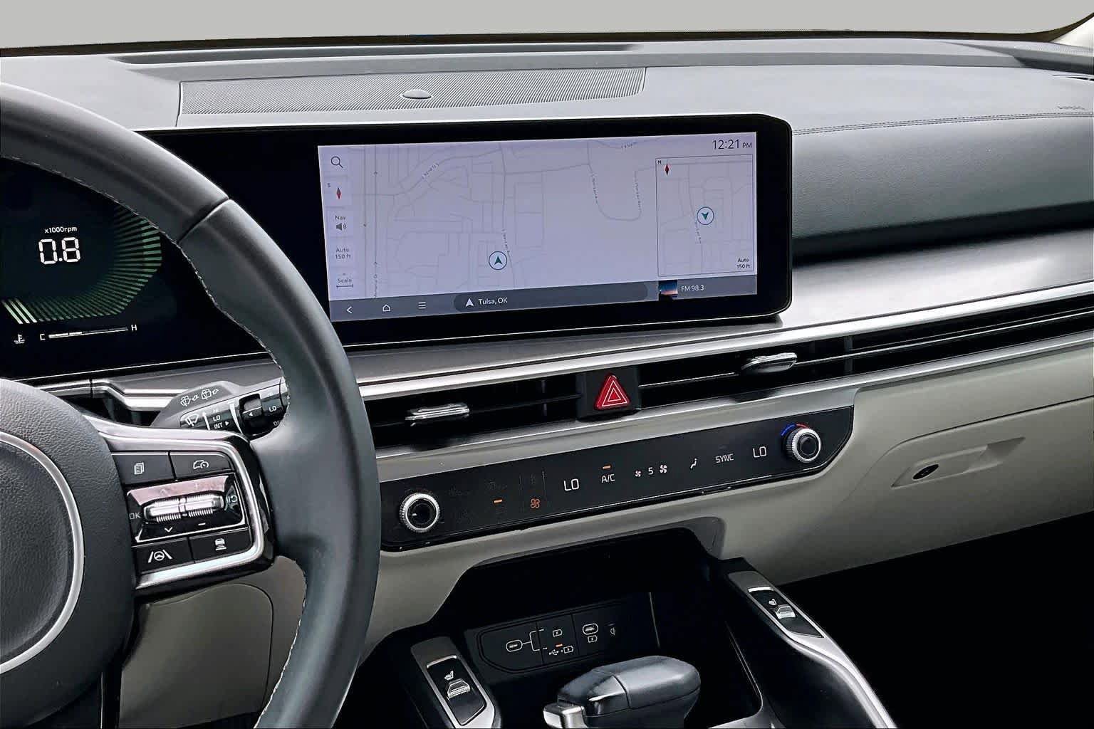 Used 2025 Kia Sorento S FWD image 7