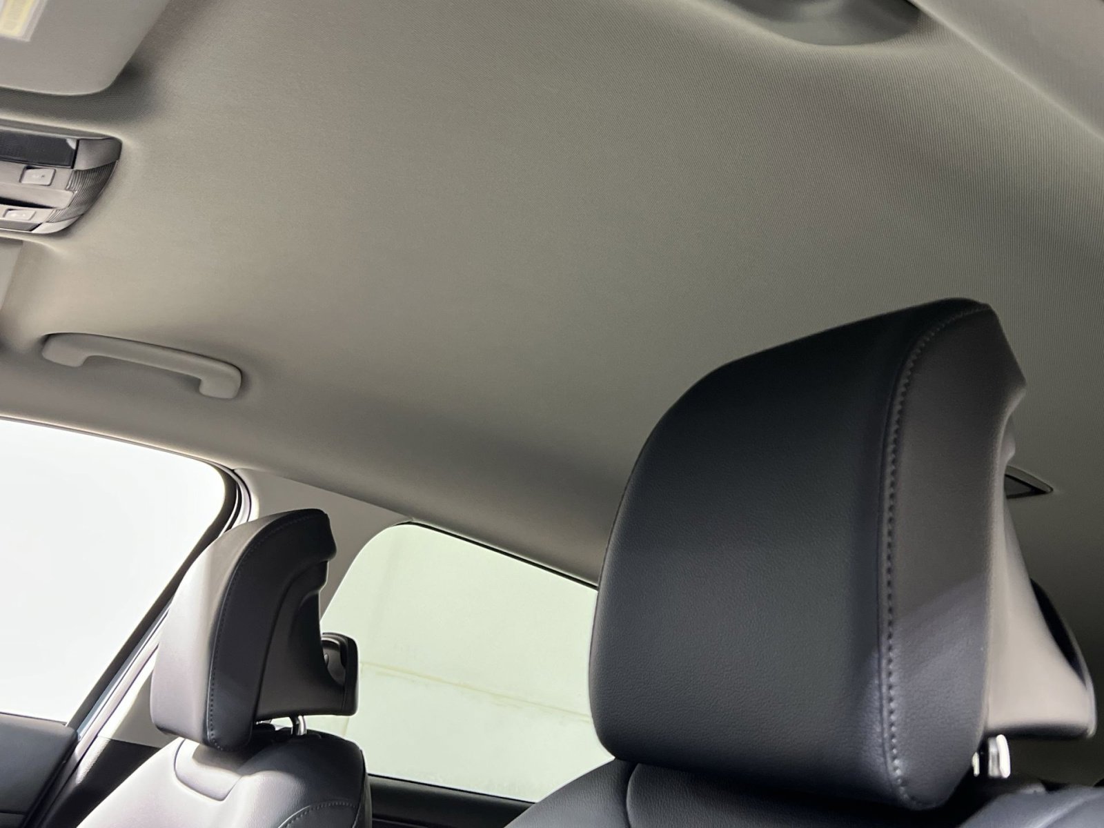 New 2026 Kia Sportage EX image 22