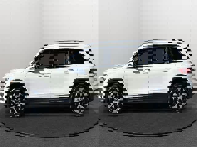 Certified 2025 Mercedes-Benz GLB 250 4MATIC image 38