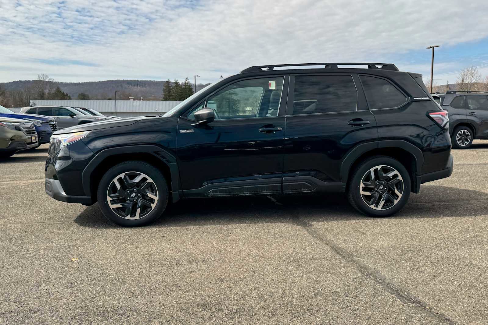 Used 2025 Subaru Forester Premium image 6