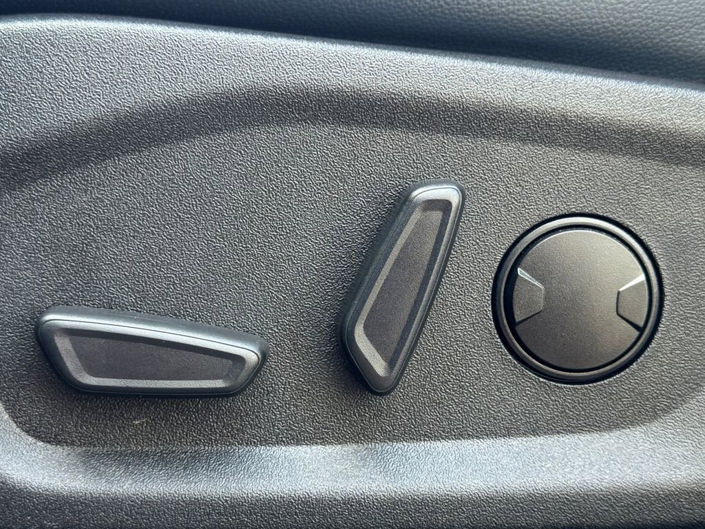 Used 2024 Ford Edge SEL w/ Sport Appearance Package image 20