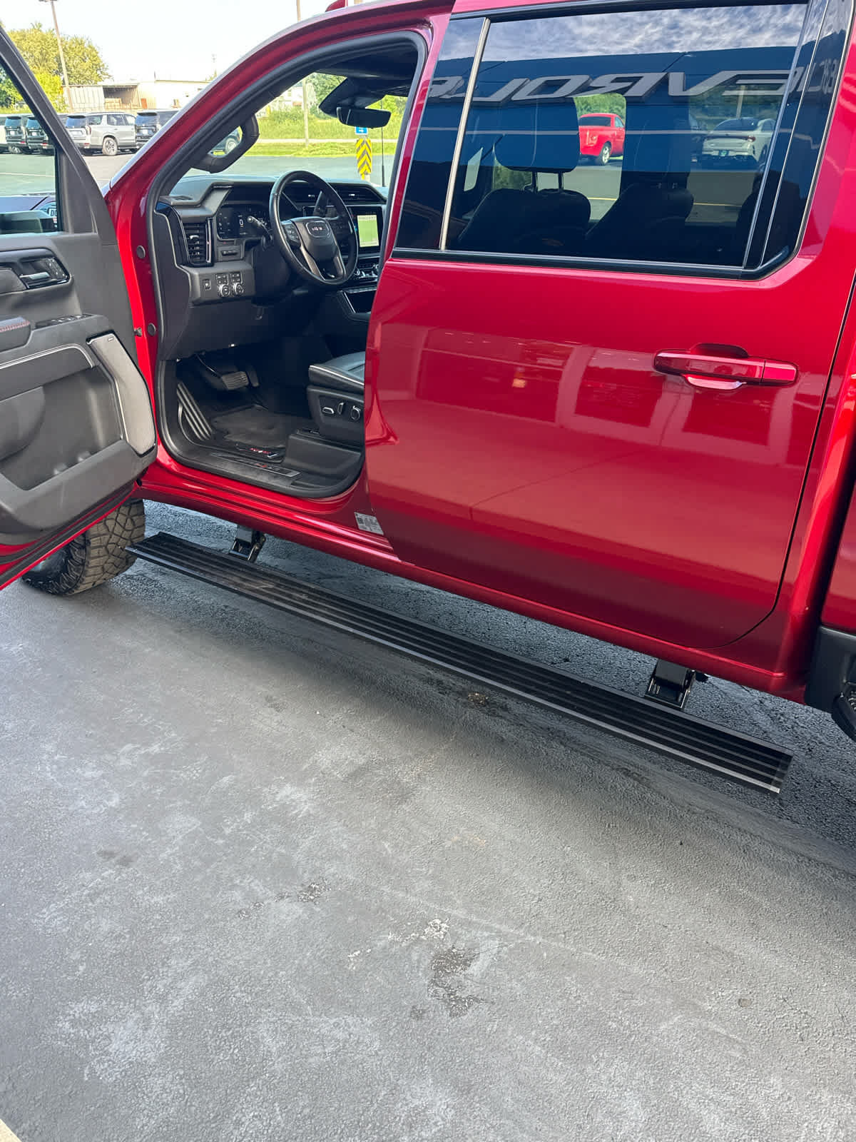 Used 2026 GMC Sierra 2500 AT4X w/ LPO, Black Badging Package AWD/4WD image 8
