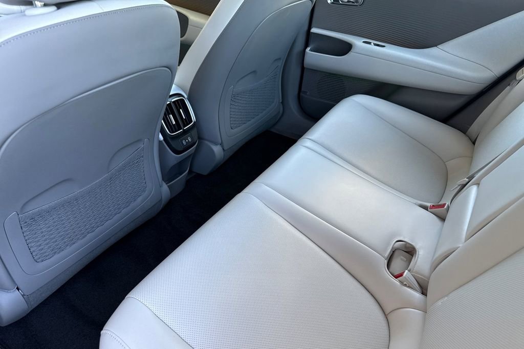 Used 2023 Hyundai Ioniq 6 SEL image 9