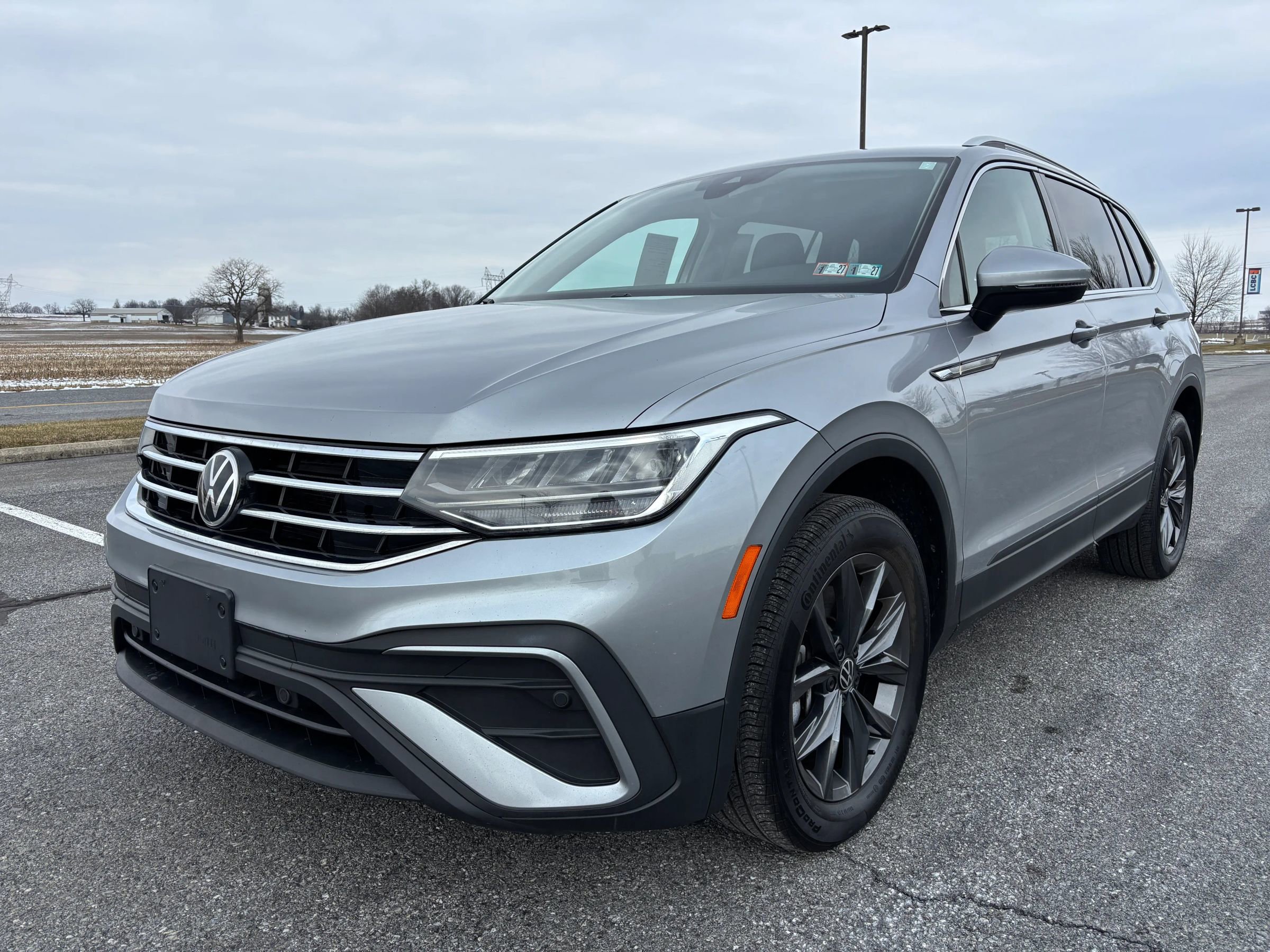 Used 2022 Volkswagen Tiguan SE image 11