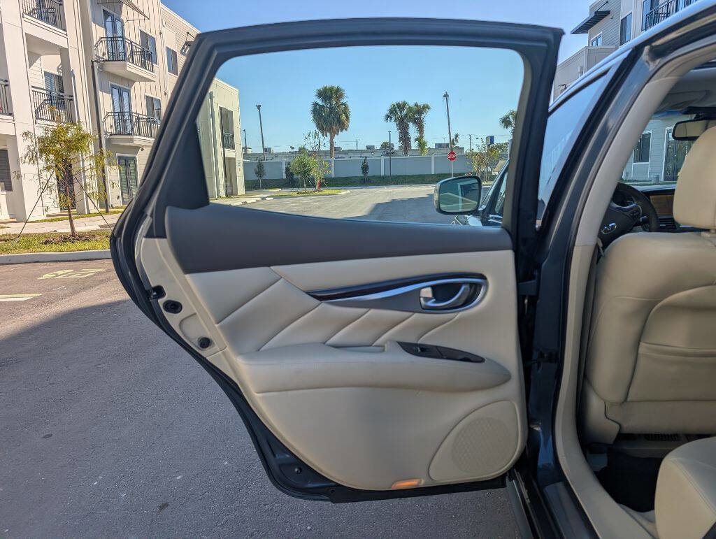 Used 2012 INFINITI M37 w/ Premium Pkg image 17