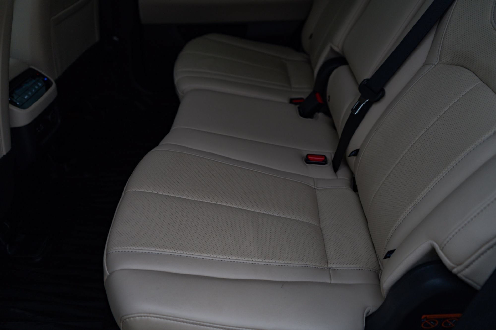 Certified 2023 INFINITI QX60 Luxe w/ Vision Package AWD/4WD image 23