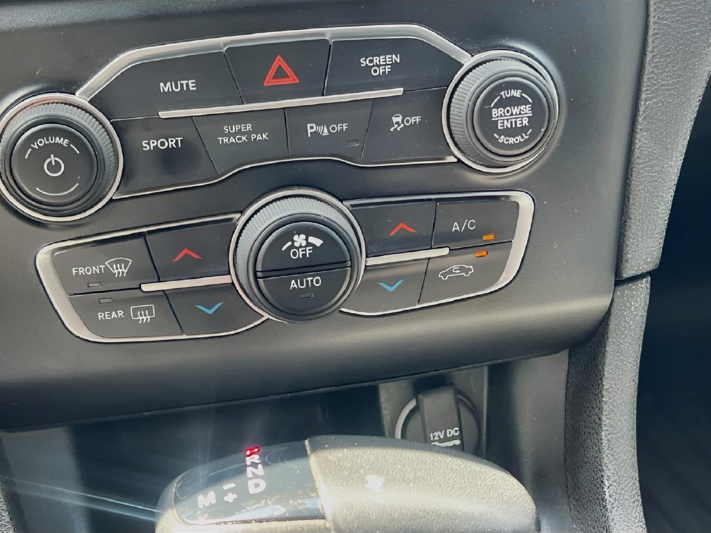 Used 2022 Dodge Charger R/T RWD image 15