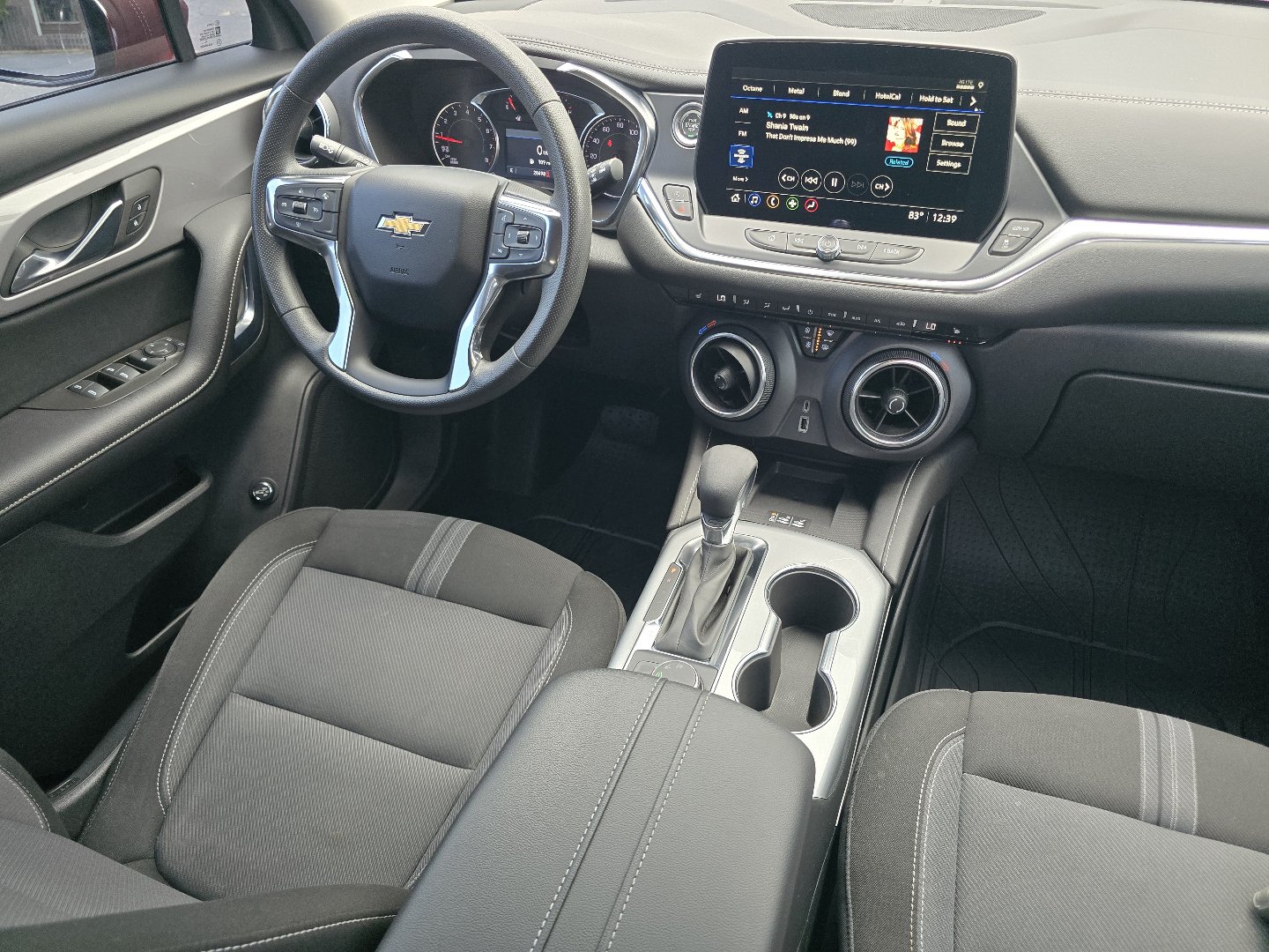 Used 2023 Chevrolet Blazer LT w/ Convenience Package FWD image 31