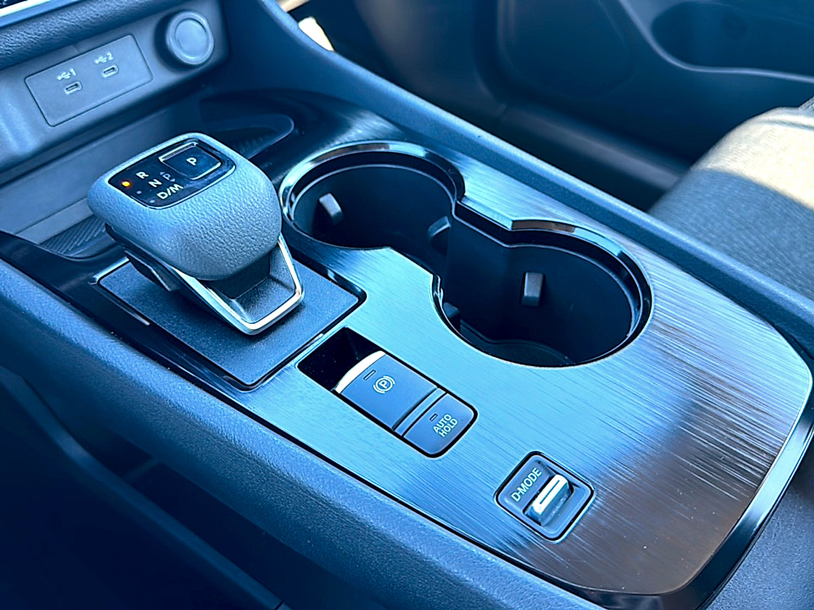 Used 2025 Nissan Rogue SV image 34