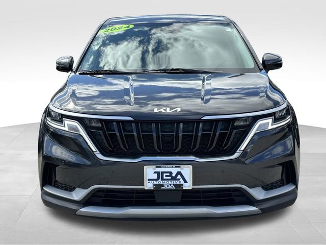 Used 2024 Kia Carnival EX image 24