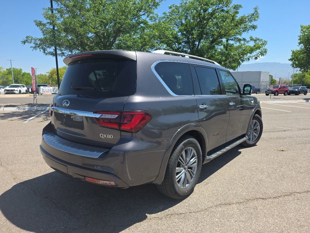 Used 2024 INFINITI QX80 Luxe AWD/4WD image 7