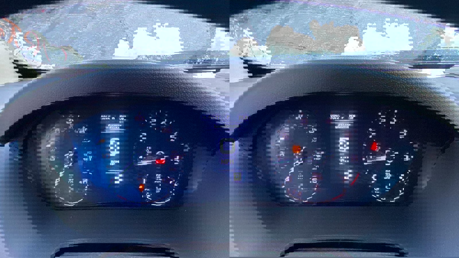 Used 2025 RAM ProMaster 2500 w/ Storage Group image 9