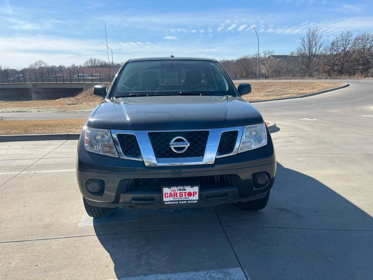 Used 2015 Nissan Frontier SV image 3