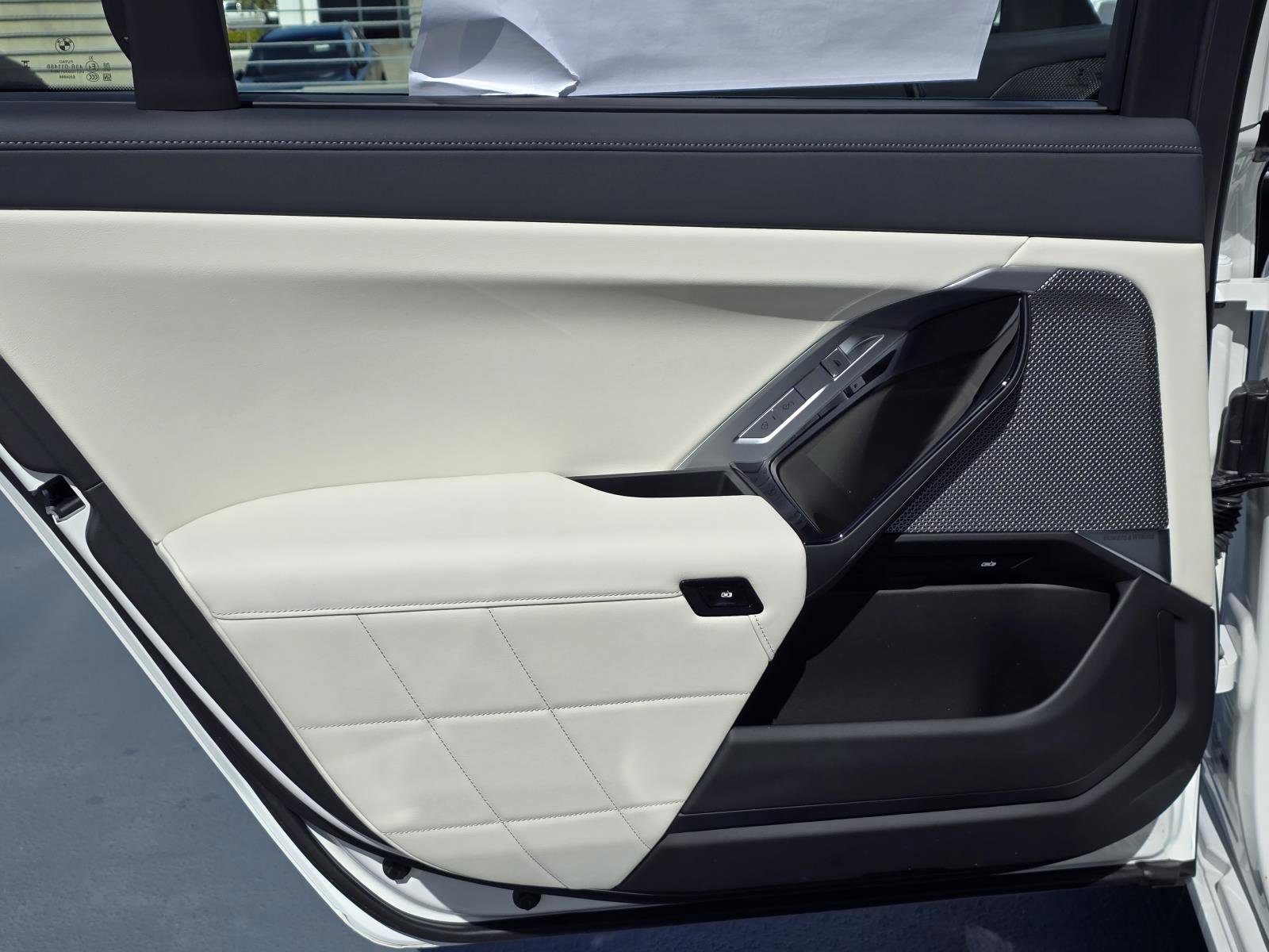 New 2026 BMW 750e xDrive AWD/4WD image 13