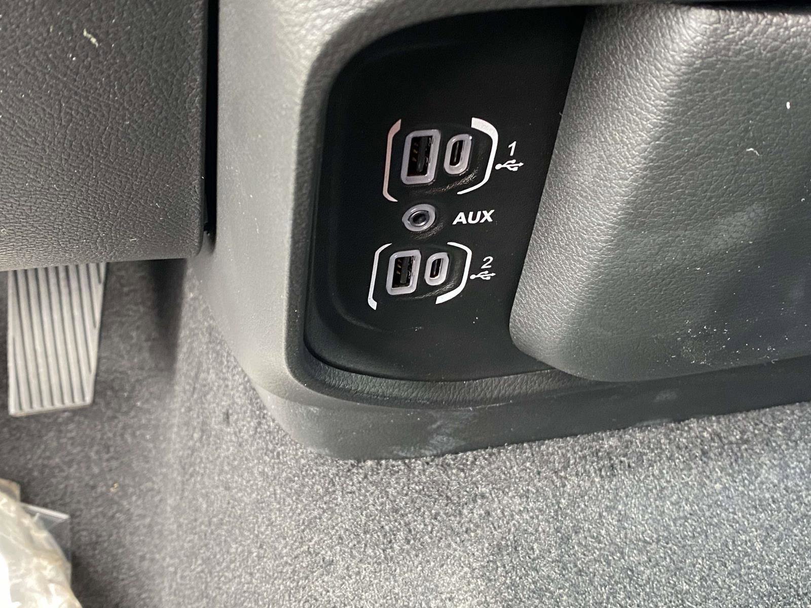 New 2026 RAM 1500 Express image 9