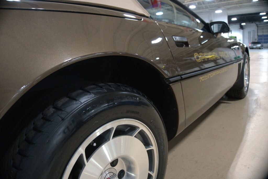 Used 1986 Chevrolet Corvette Convertible image 28