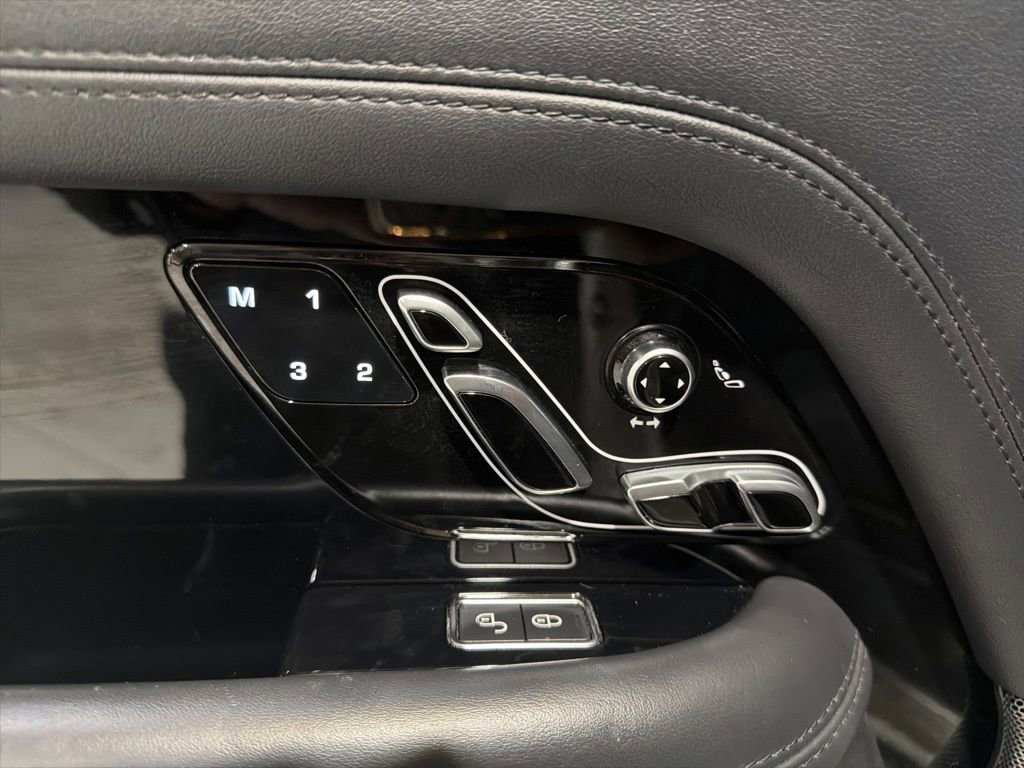 Used 2018 Land Rover Range Rover HSE image 27