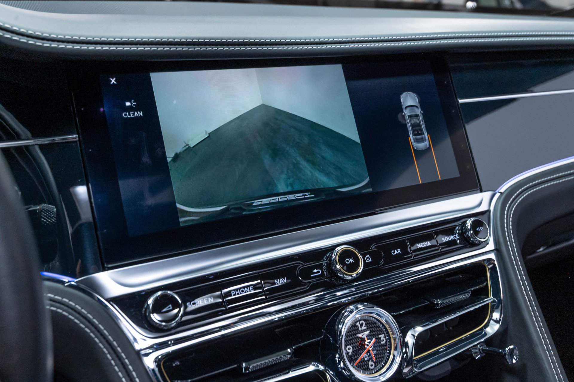 Used 2020 Bentley Flying Spur W12 AWD/4WD image 64