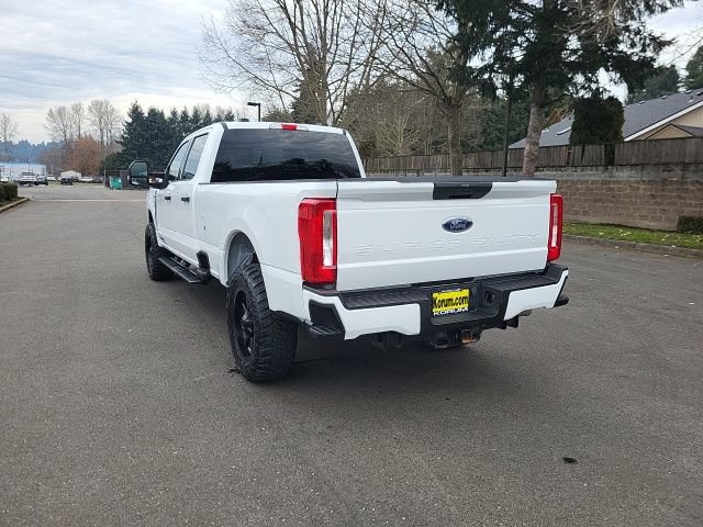 Used 2024 Ford F350 XLT image 3