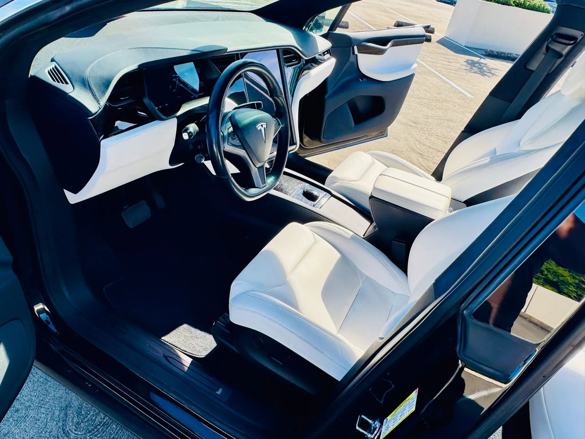 Used 2019 Tesla Model X 100D image 21