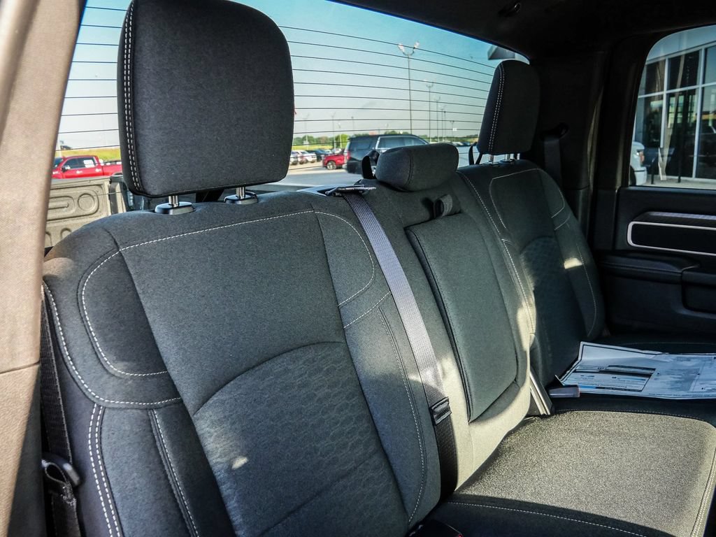 New 2026 RAM 3500 Big Horn AWD/4WD image 25