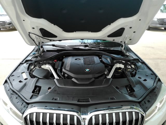 Used 2022 BMW 740i RWD image 54