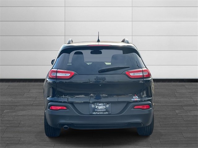 Certified 2016 Jeep Cherokee Latitude w/ Comfort/Convenience Group image 4